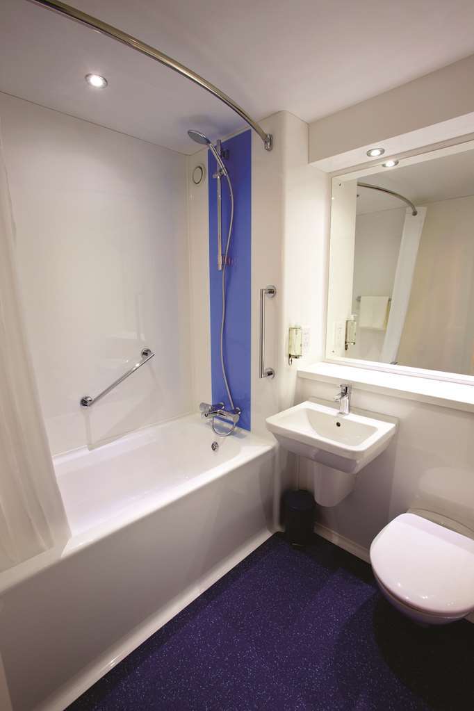 Travelodge Cambridge Central Szoba fotó